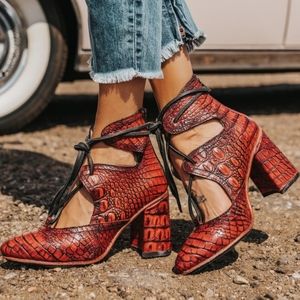 FreeBird JOYCE Red Croc Bootie Size 10